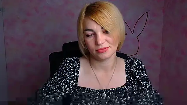 Snapshot of CuttieEmma chatting on 06.22.26 CuttieEmma online show from 06.22.26