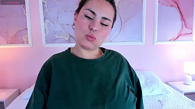 Snapshot of Kennya_Rodriguez chatting on 07.11.26 Kennya Rodriguez online show from 07.11.26