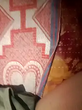 Snapshot of Cute-newpari chatting on 02.25.26 Cute-newpari online show from 02.25.26