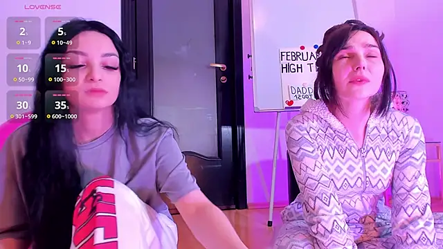 Snapshot of Peanaughty chatting on 02.21.26 Peanaughty online show from 02.21.26