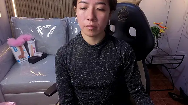 Snapshot of Lynn_turner chatting on 02.11.26 Lynn turner online show from 02.11.26