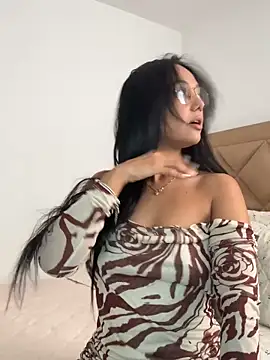 Lucianaaguzman online show from 02.28.26