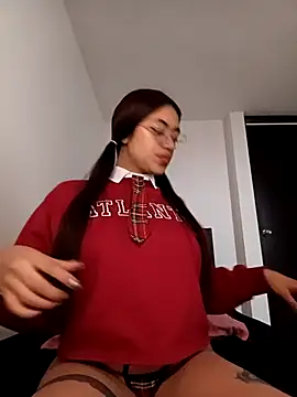 Snapshot of _ValentinaX_ chatting on 02.14.26 ValentinaX online show from 02.14.26