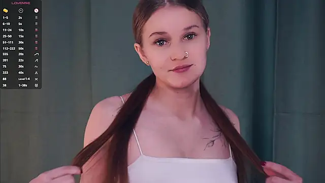 Snapshot of ZadaScocca chatting on 02.19.26 ZadaScocca online show from 02.19.26