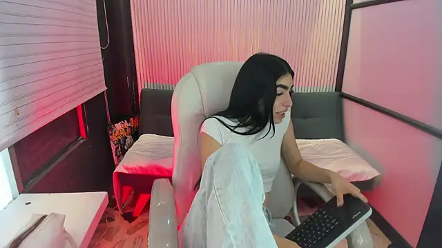 GemmaBrown online show from 04.06.26