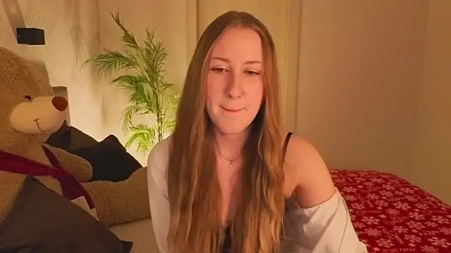 Snapshot of CassieReborn chatting on 02.07.26 CassieReborn online show from 02.07.26