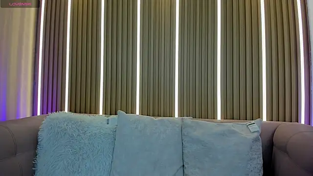 Luna Millers online show from 07.28.26