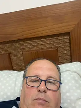 Snapshot of YachtCaptain10 chatting on 03.24.26 YachtCaptain10 online show from 03.24.26