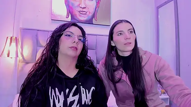 Valkiria-and-Dione online show from 04.28.26