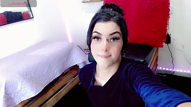 NathalialLooes online show from 02.02.26