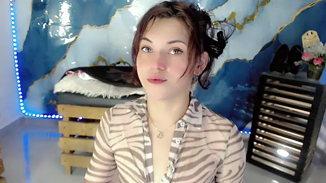 Snapshot of NathalialLooes chatting on 05.30.26 NathalialLooes online show from 05.30.26