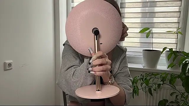 Sarahsolara online show from 02.28.26