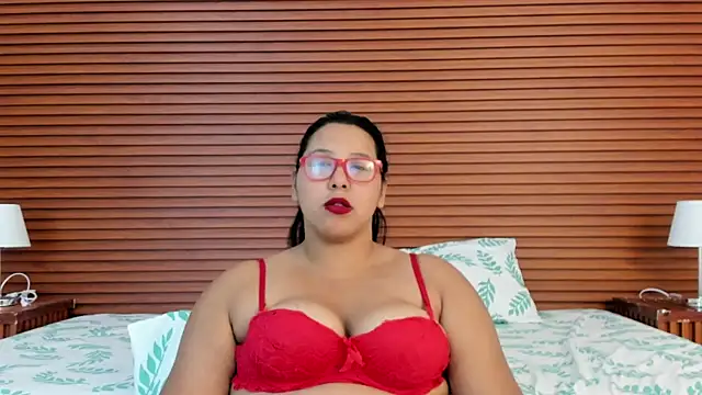 DeepandCurvy online show from 05.17.26
