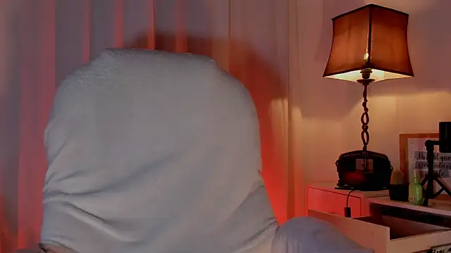 Victoria-swan online show from 02.26.26