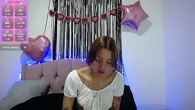 Snapshot of emily_cooper_pym chatting on 02.16.26 emily cooper pym online show from 02.16.26