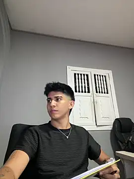 Snapshot of Thiago_Olsen chatting on 02.01.26 Thiago Olsen online show from 02.01.26