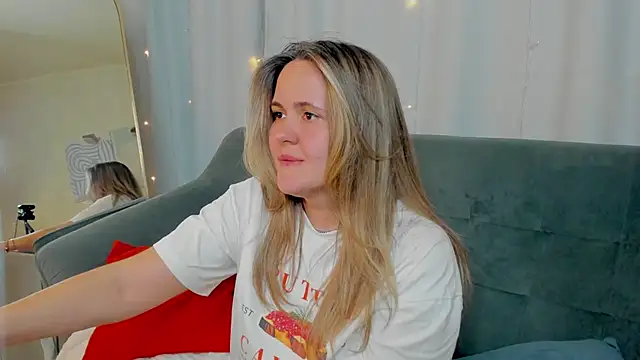 LilyBel online show from 04.01.26