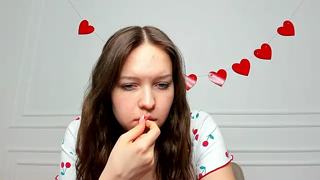 Snapshot of lunahush chatting on 02.24.26 lunahush online show from 02.24.26