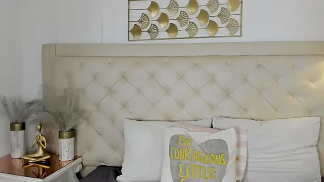 Snapshot of sweets_one chatting on 03.02.26 sweets one online show from 03.02.26