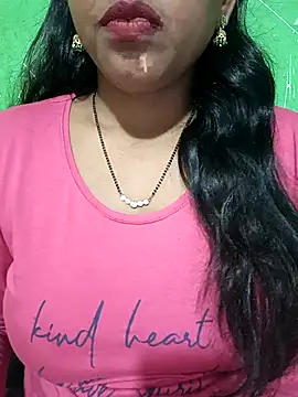 Snapshot of Parul-009 chatting on 03.24.26 Parul-009 online show from 03.24.26