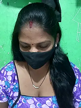 Snapshot of Parul-009 chatting on 04.10.26 Parul-009 online show from 04.10.26