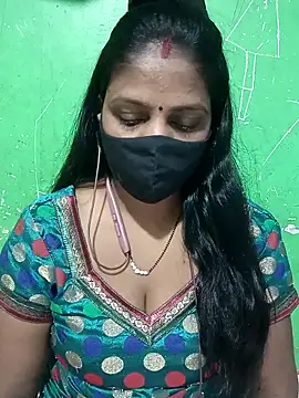 Snapshot of Parul-009 chatting on 04.12.26 Parul-009 online show from 04.12.26