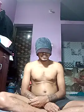 Snapshot of Fetish-Couple2 chatting on 02.04.26 Fetish-Couple2 online show from 02.04.26