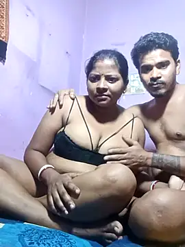 Snapshot of Fetish-Couple2 chatting on 02.25.26 Fetish-Couple2 online show from 02.25.26