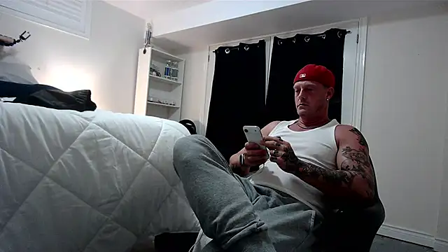 HotnCole online show from 03.24.26