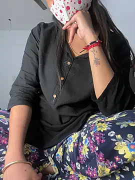 Snapshot of kavyababy00 chatting on 02.07.26 kavyababy00 online show from 02.07.26