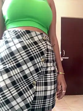 Snapshot of kavyababy00 chatting on 02.28.26 kavyababy00 online show from 02.28.26