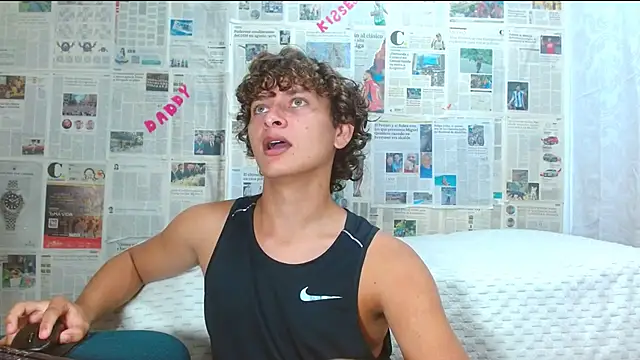 Snapshot of arielnoir6958 chatting on 01.31.26 arielnoir6958 online show from 01.31.26