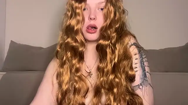 Snapshot of Ophelia_Ritz chatting on 02.23.26 Ophelia Ritz online show from 02.23.26