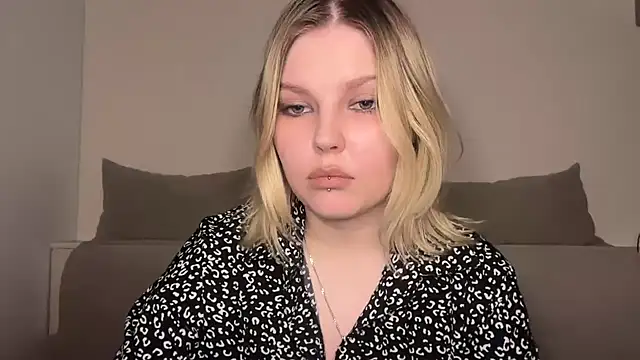 Ophelia Ritz online show from 03.23.26