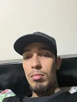 Snapshot of Stiward_newman chatting on 03.19.26 Stiward newman online show from 03.19.26