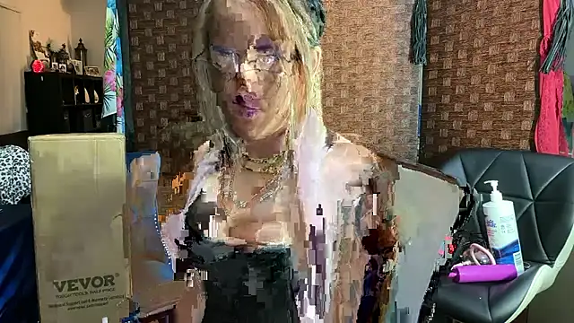 VANTABLACKXXX online show from 02.26.26