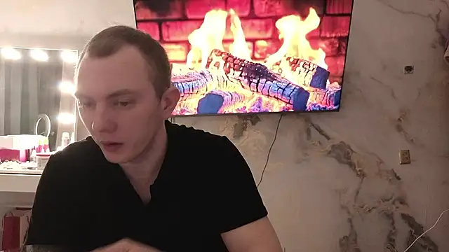 Crystal Nuts online show from 03.02.26