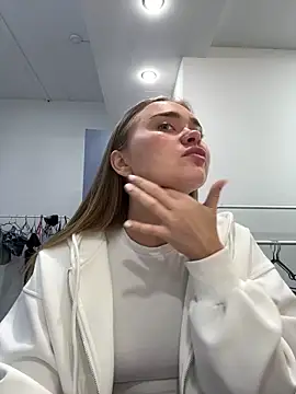 Snapshot of MonicaWestt chatting on 03.30.26 MonicaWestt online show from 03.30.26