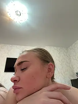 Snapshot of MonicaWestt chatting on 04.12.26 MonicaWestt online show from 04.12.26