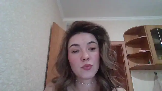 Snapshot of Dream_Petal_ chatting on 05.06.26 Dream Petal online show from 05.06.26