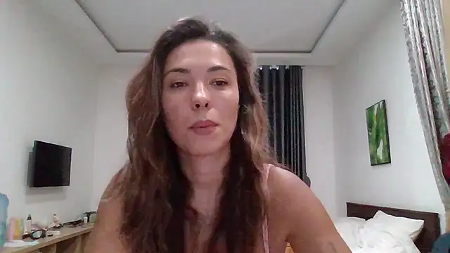 Snapshot of Dream_Petal_ chatting on 07.27.26 Dream Petal online show from 07.27.26