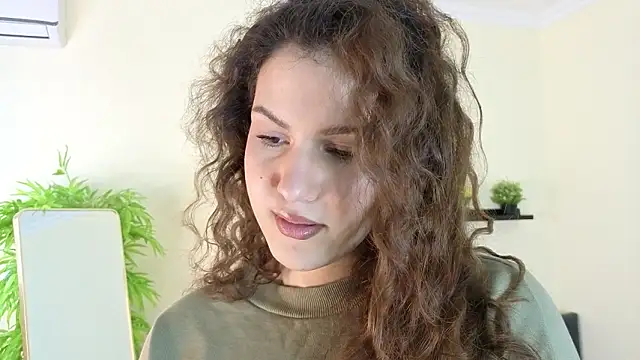 Snapshot of Lili_Torin chatting on 02.13.26 Lili Torin online show from 02.13.26