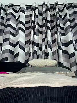 SluttyEll online show from 02.06.26