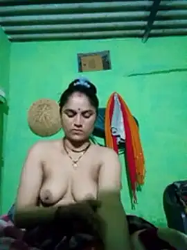Snapshot of Miya_jaan chatting on 02.04.26 Miya jaan online show from 02.04.26