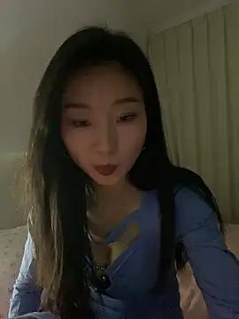 XiaoGui10 online show from 02.12.26