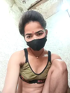 Snapshot of Sunali_Bendre chatting on 02.28.26 Sunali Bendre online show from 02.28.26