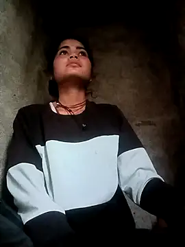 Sunali Bendre online show from 03.25.26