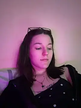 OliaLav online show from 04.24.26