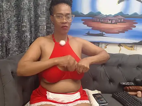 Snapshot of PrettyBoobsXX43 chatting on 03.18.26 PrettyBoobsXX43 online show from 03.18.26