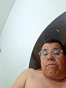 Snapshot of eros3442 chatting on 06.28.26 eros3442 online show from 06.28.26